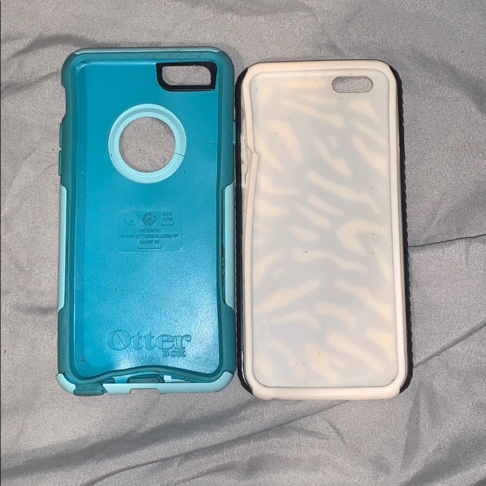 two iPhone 6s cases